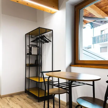 Le Coin Du Bois D'hotes Nus